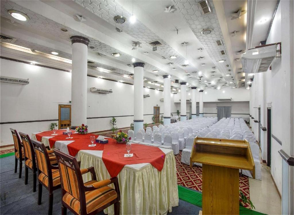 Hotel Agrabad Chittagong Exterior photo